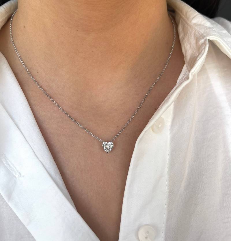 1 Karat F/Vs1 Igi Zertifizierter Heart Cut Lab Grown Diamant Solitär Floating Anhänger Mit 18-Zoll-Kette. 14K Weißgold von KosherDiamond