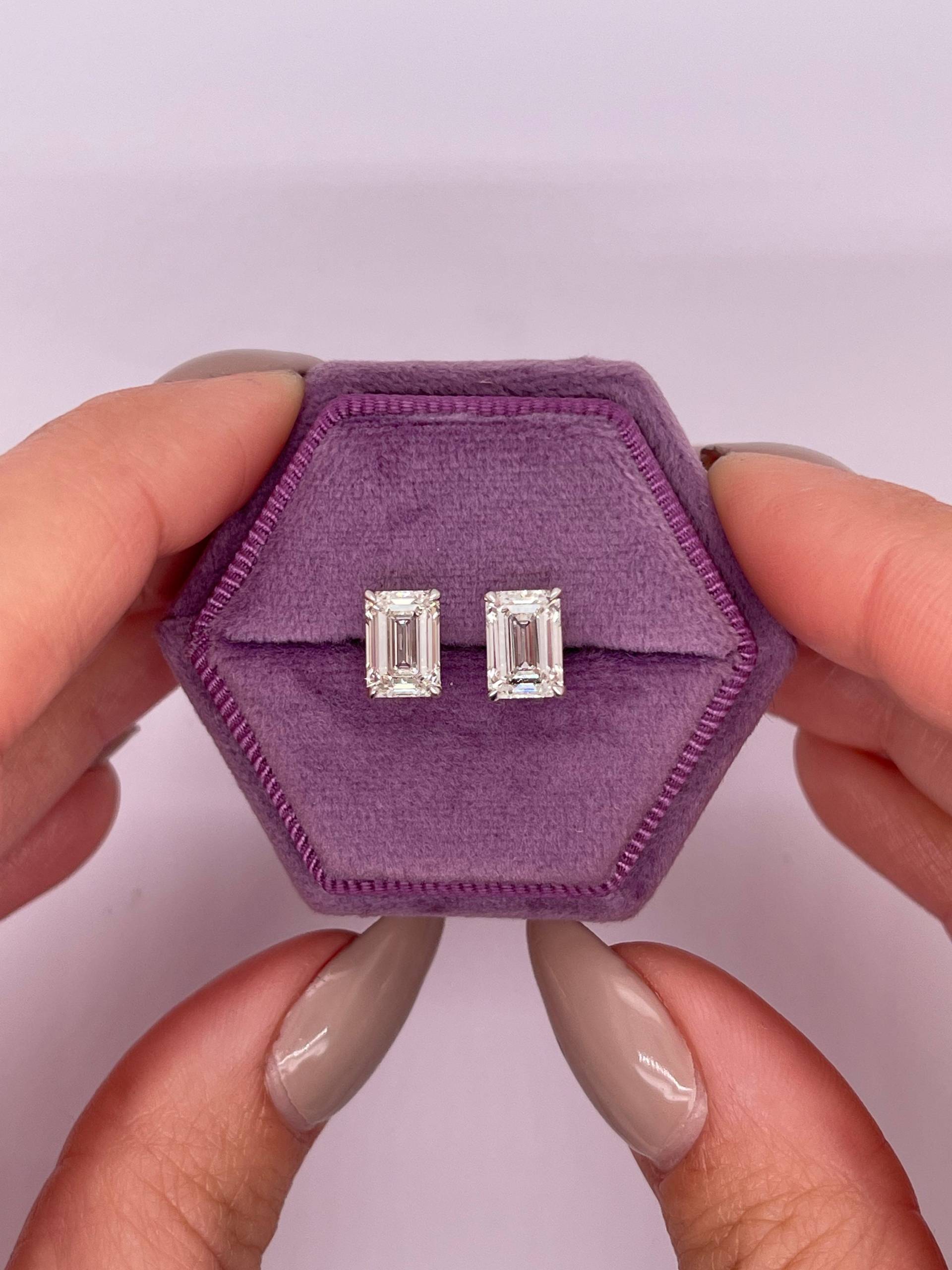2 Karat Insgesamt D Farbe Vvs2 Klarheit Igi Zertifiziert Smaragd Schnitt Labor Gewachsen Diamant Ohrstecker, 14K Weißgold Pushback Beiträge 2 Karat Insgesamt D Farbe Vvs2 Klarheit Igi Zertifiziert Smaragd Schnitt Labor Gewachsen Diamant Ohrstecker, 14K Weißgold Pushback Beiträge von KosherDiamond