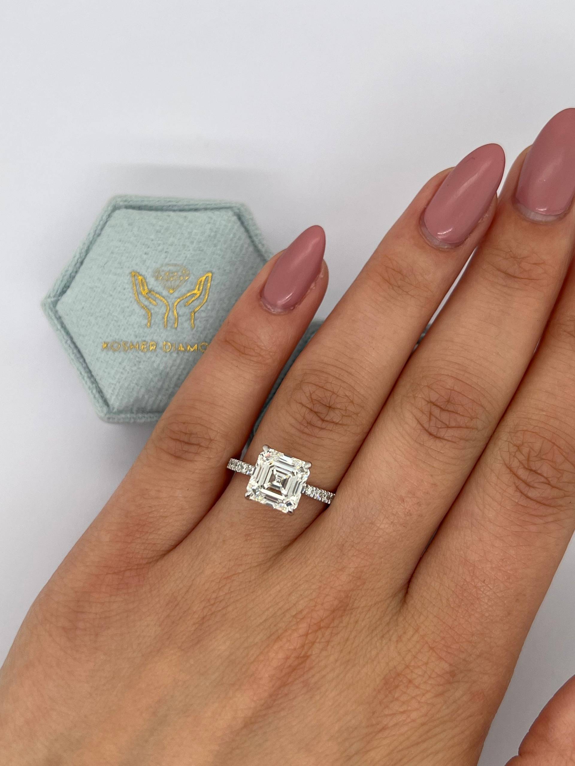 3.35 Karat F Farbe Vs1 Klarheit Igi-Zertifiziert Asscher Cut Lab Grown Diamant Solitär Verlobungsring 18K Weißgold Versteckter Halo Von Runden von KosherDiamond