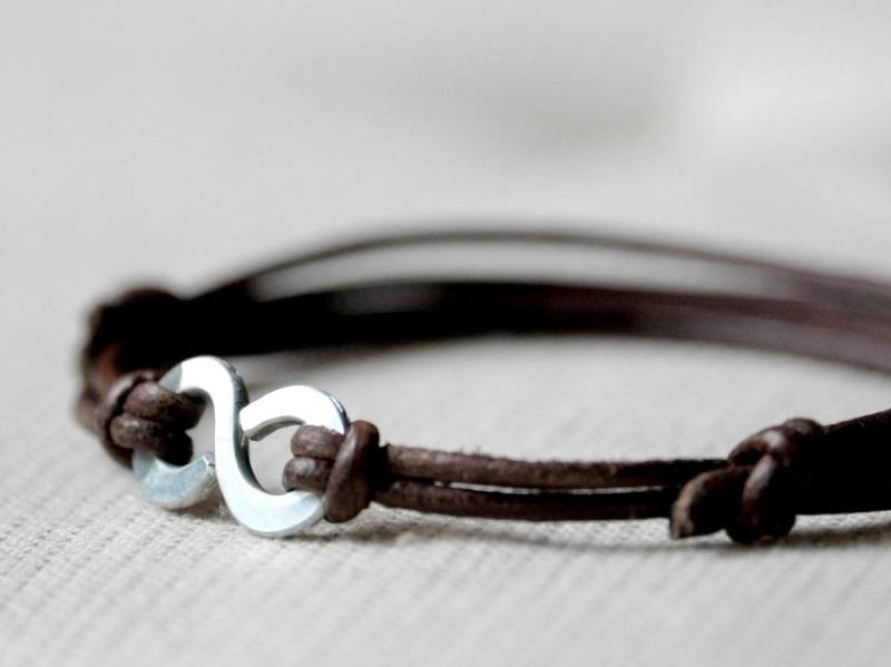 Infinity Bracelet - Brown Leder Und Aluminium Draht Männer Unisex Armband Auf Bestellung von Kosmika