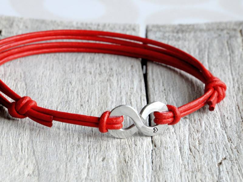 Infinity Bracelet Red Leather & Aluminium, Made To Order von Kosmika