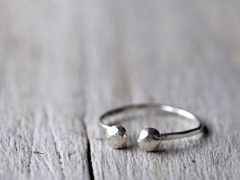Sterling Silver Ring, Open Stackable Ring With Two 4mm Balls - Made To Order von Kosmika