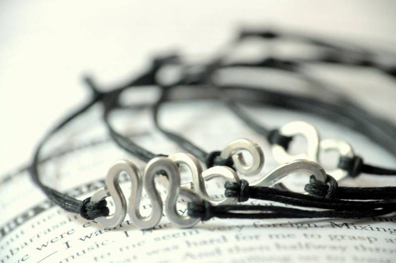 Three Bracelets For Him - Aluminium Wire & Waxed Cotton Men Unisex Vegan Friendly von Kosmika