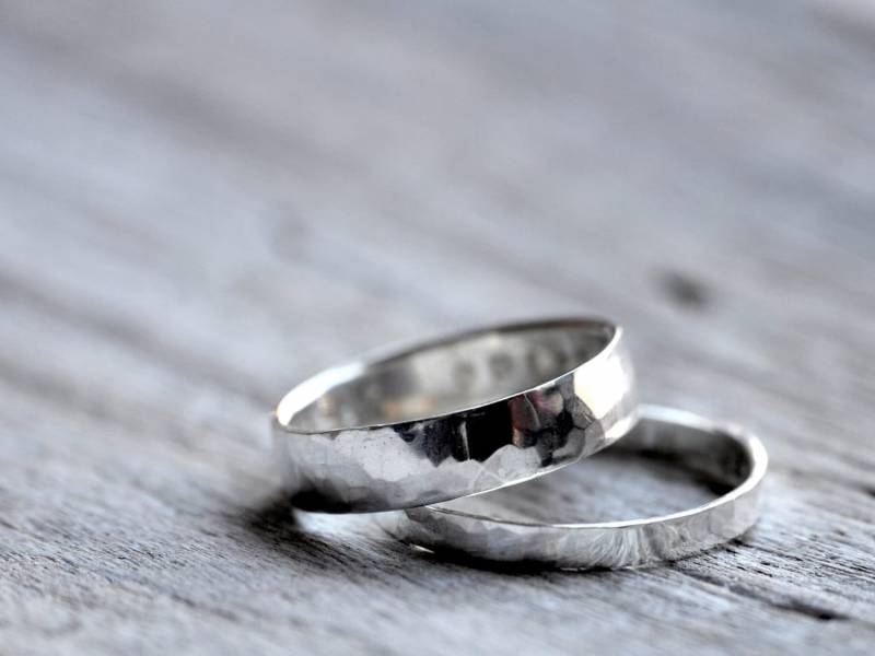 Two Silver Wedding Rings - Custom Stamping On The Inside von Kosmika