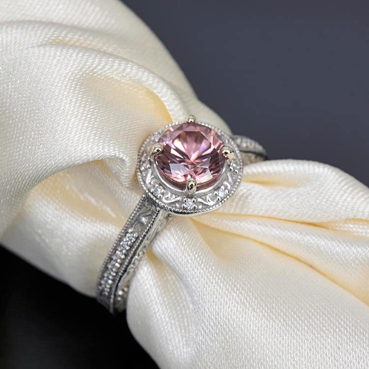Rosa Zirkon Und Diamant Ring in 14Kt Weißgold 1, 95 Tcw von KosnarGemCo