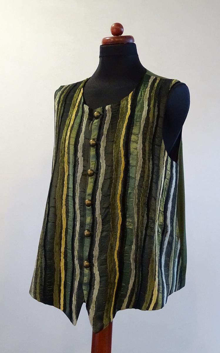 Grüne Weste Mit Metall-Knöpfen Barock Piraten Theater Brokat Larp Gr. 56-58, Xxl - 3Xl von Kostuemgeschichten