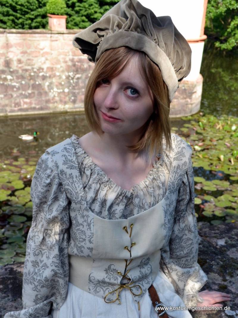 Leinencorsage Beige Gemustert Mittelalter Renaissance Dirndl Leinen Mieder Größe S Leinencorsage Beige Gemustert Mittelalter Renaissance Dirndl Leinen Mieder Größe S von Kostuemgeschichten