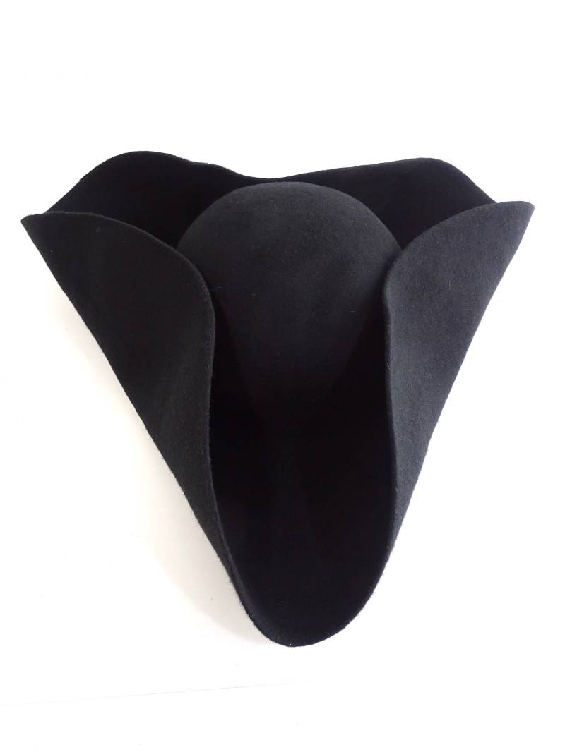 Schwarzer Dreispitz Aus 100% Wolle Piratenhut Barock Rokoko Larp Filz Hut Wollfilz Größe L - Xl von Kostuemgeschichten