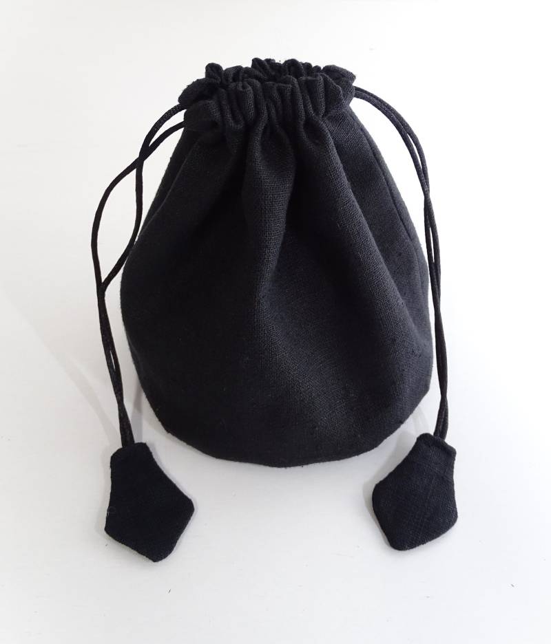 Schwarzer Leinenbeutel Würfelbeutel Murmelbeutel Rollenspiel Larp Mittelalter von Kostuemgeschichten