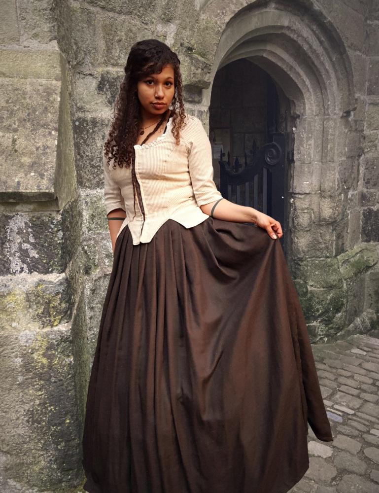 Falten Rock Claire Dunkelbraun von KostuemtruheShop