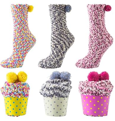 Kotashion Geschenke für Frauen Kuschelsocken Damen 39-42 Cupcake Flauschige Socken Kuschelsocken Wintersocken Haussocken Warme Bettsocken Wichtelgeschenke MEHRWEG von Kotashion