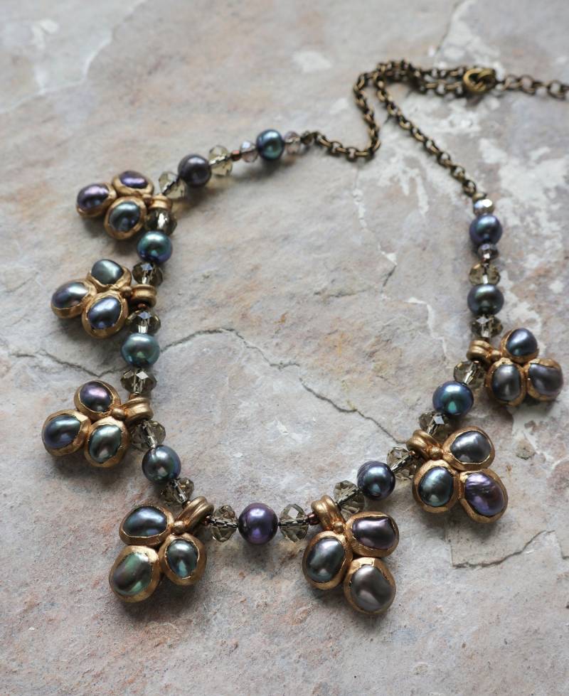 Graue Süßwasserperlen Charm Fransen Kette | N-4292 Graue Süßwasserperlen Charm Fransen Kette | N-4292 von KotomiCreations