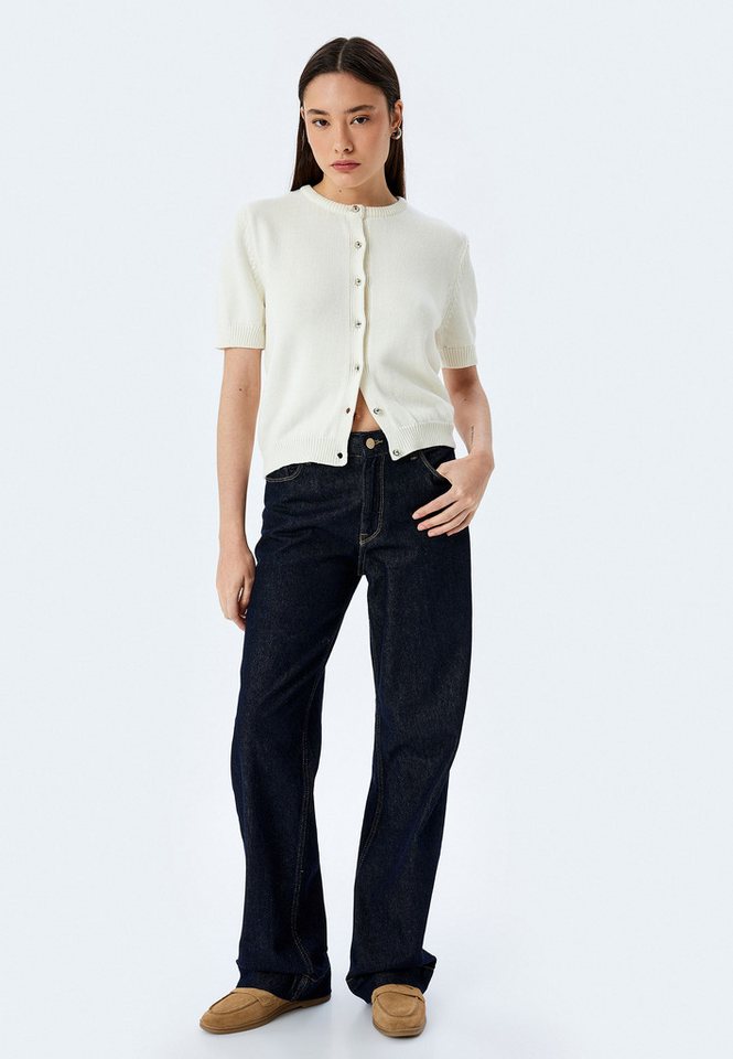 Koton Cardigan Rundhalsausschnitt Mit Knöpfen Cardigan von Koton