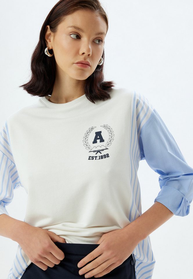 Koton Sweatshirt Rundhalsausschnitt Einsatz Von Zwei Verschiedenen Stoffen von Koton