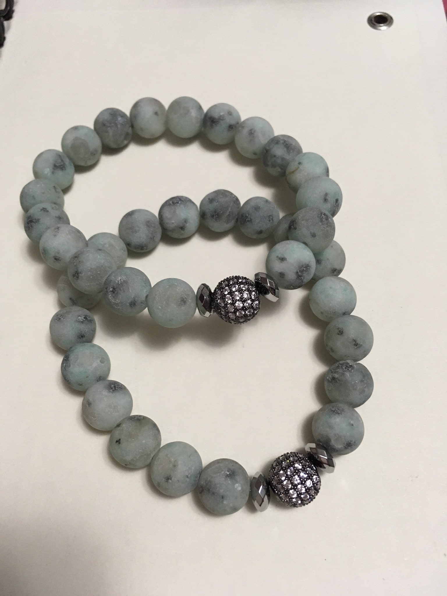 Sesamjaspis Mit Rotguss Funkeln Ball Sesamjaspis Mit Rotguss Funkeln Ball von KoulaDesignStudio