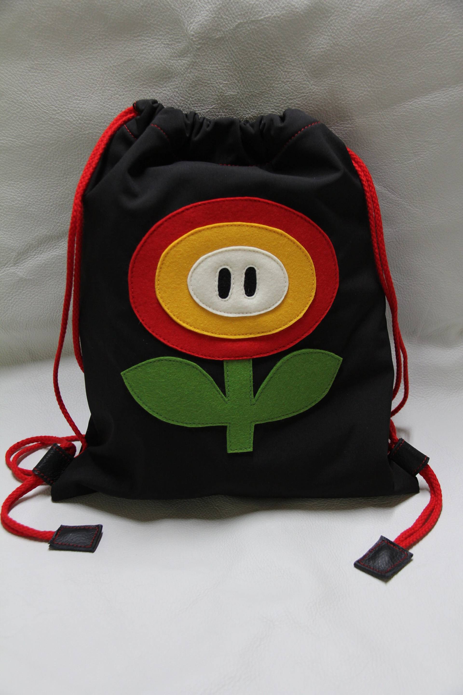 Turnbeutel-Blümle Softshell/Leder/Design Filz Turnbeutel-Blümle Softshell/Leder/Design Filz von Krabbelpuschenfee