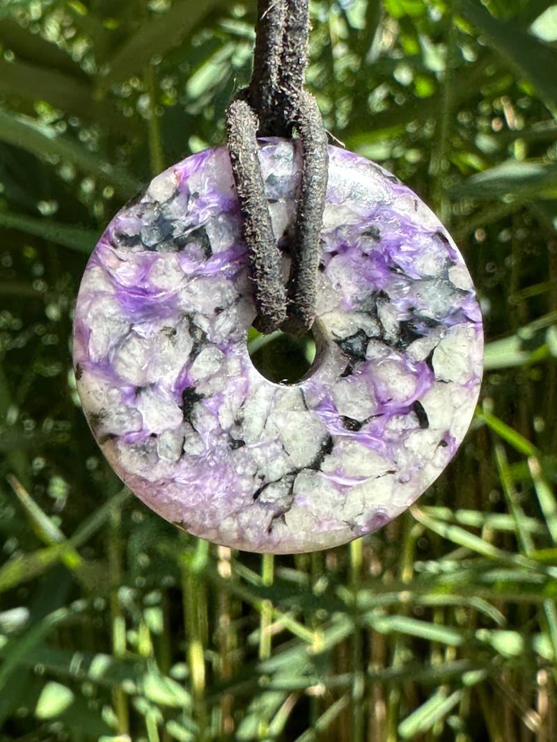 Echter Charoit Donut | Pi-Scheibe Chakra Spiritualität Meditation Schutzstein von Kraftkristall