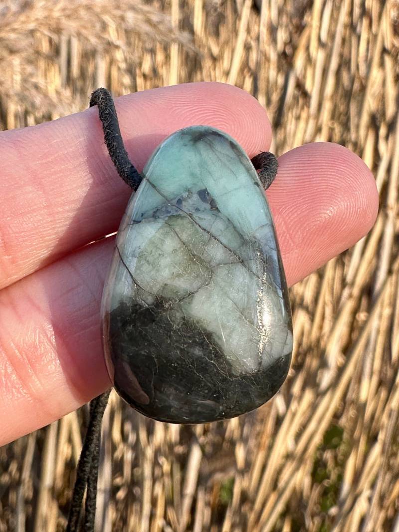 Echter Smaragd Anhänger | Trommelstein Gebohrt Meditation Spiritualität Chakra von Kraftkristall
