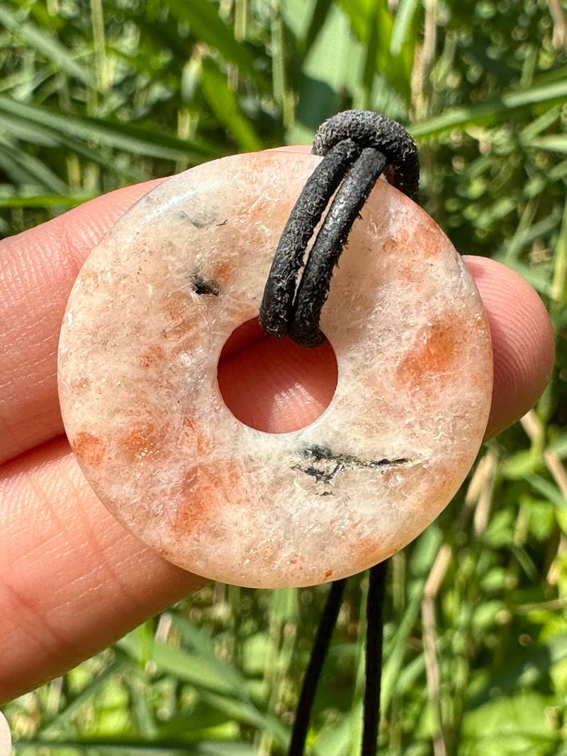 Echter Sonnenstein Donut | Pi-Scheibe Spiritualität Meditation Chakra von Kraftkristall