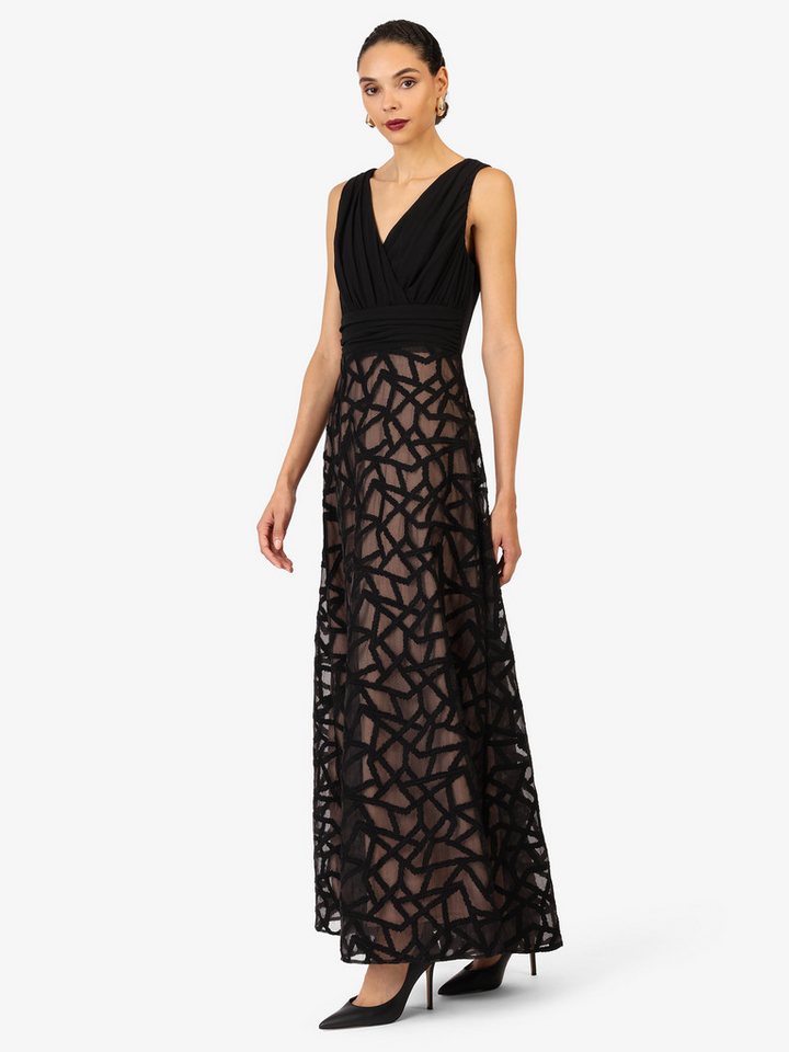 Kraimod Abendkleid mit geometrischer Spitze und Wickeloberteil von Kraimod