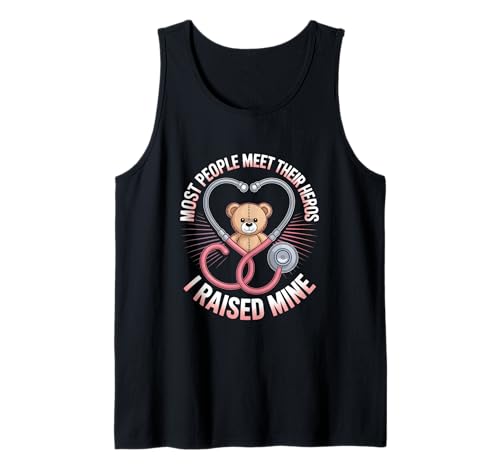 Pflege Mama Stolz Most People Meet Their Heros I Raised Mine Tank Top Pflege Mama Stolz Most People Meet Their Heros I Raised Mine Tank Top von Krankenhaus Herz Stethoskop Teddy Mama Elternstolz