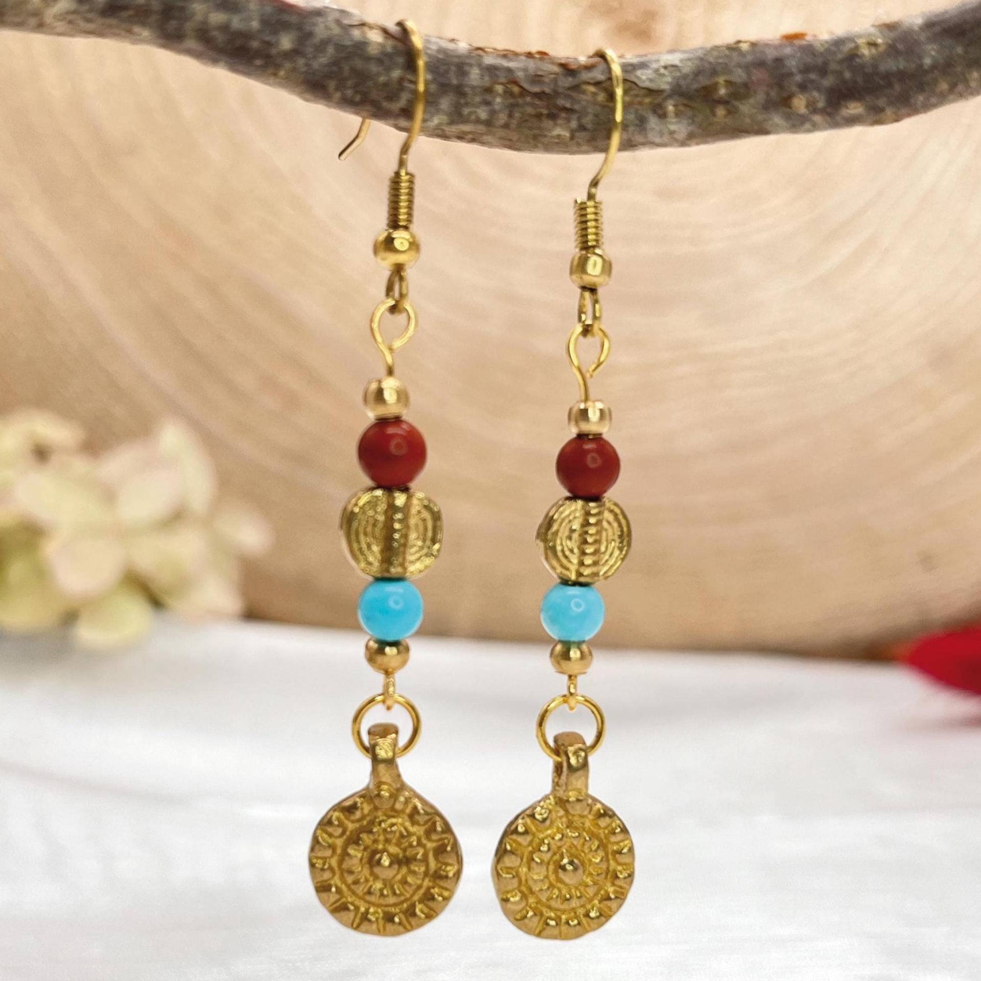 Hippie Ohrhänger Mit Jaspis Und Türkisperle, Aus Messing Ethno Anhänger Boho Schmuck Kleines Geschenk Hippie Ohrhänger Mit Jaspis Und Türkisperle, Aus Messing Ethno Anhänger Boho Schmuck Kleines Geschenk von KreARTivesEinhorn
