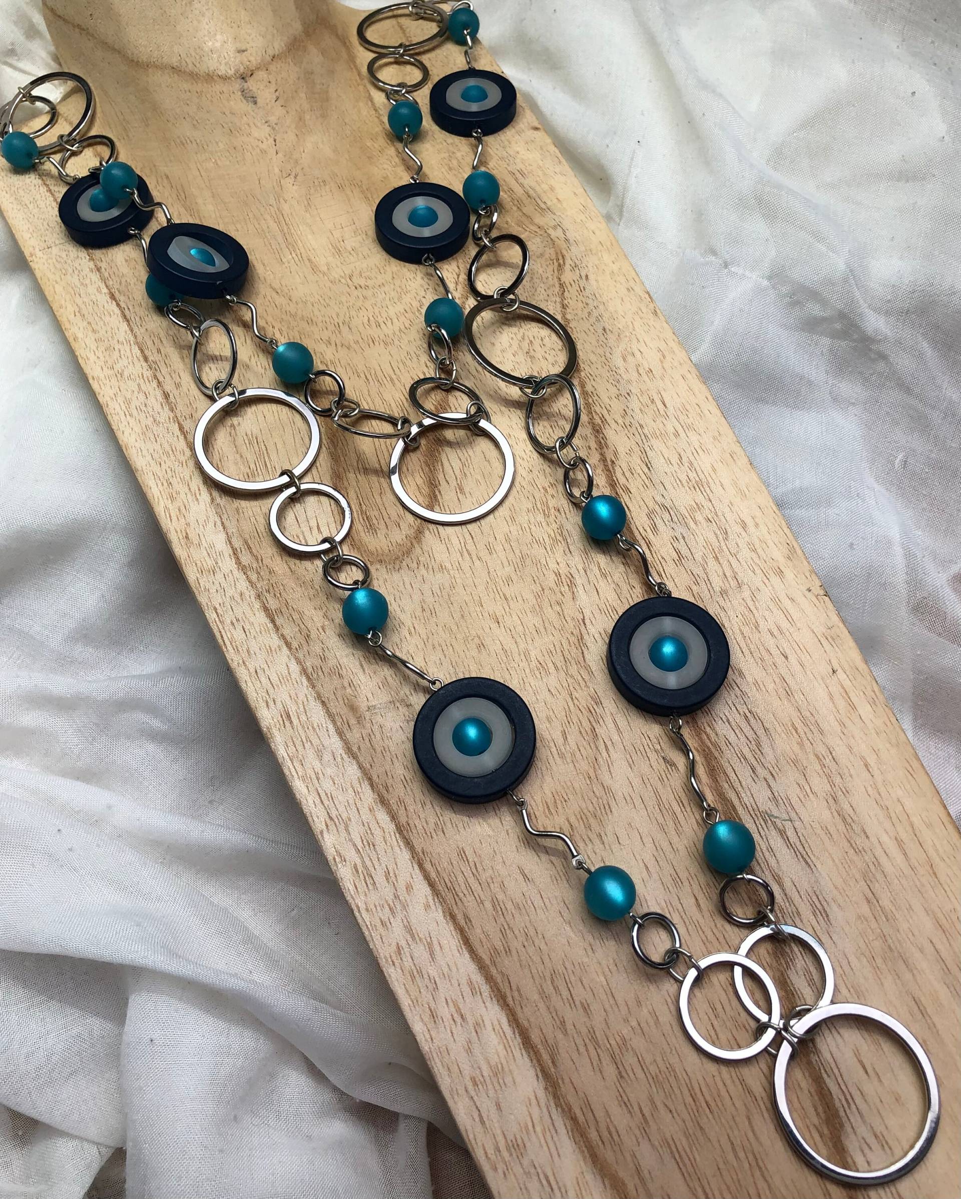 Kette Im 60Er-Jahre-stil Blau Kette Im 60Er-Jahre-stil Blau von Kreafunkel