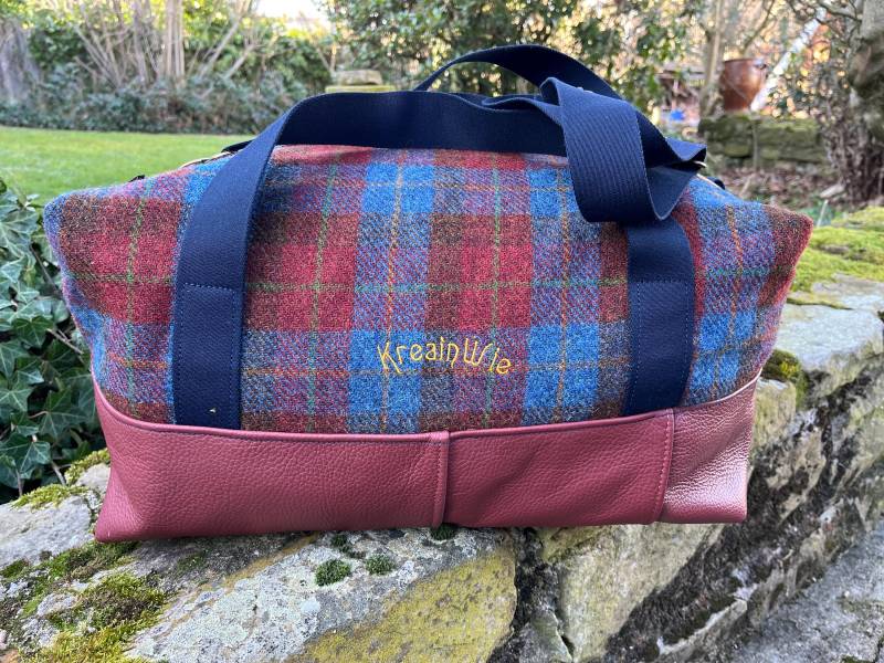 Nachhaltige Recycling Reisetasche Aus Altem Sofaleder Und Harris Tweed, Weekender von KreainWie