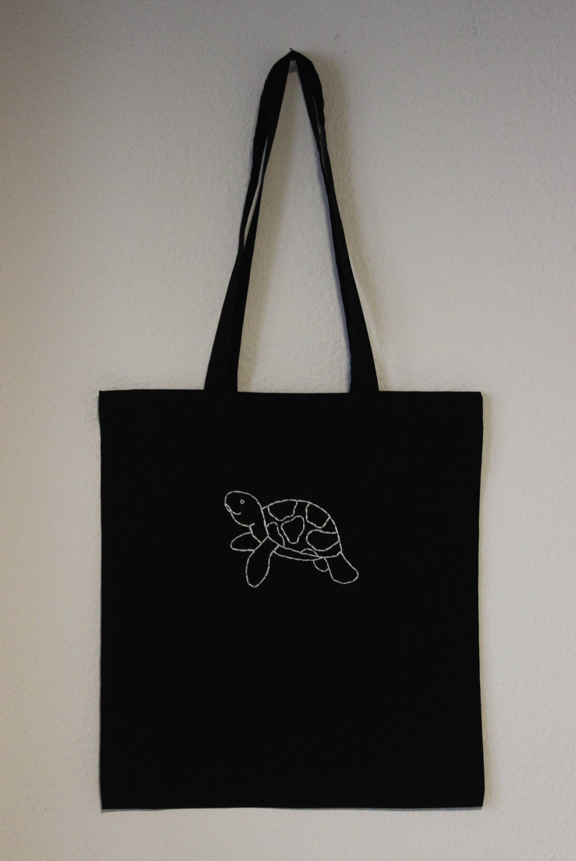 Bestickte Stofftasche "Schildkröte" Bestickte Stofftasche "Schildkröte" von KrealivShop