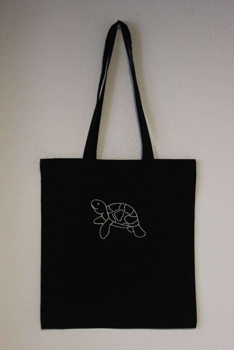 Bestickte Stofftasche "Schildkröte" Bestickte Stofftasche "Schildkröte" von KrealivShop