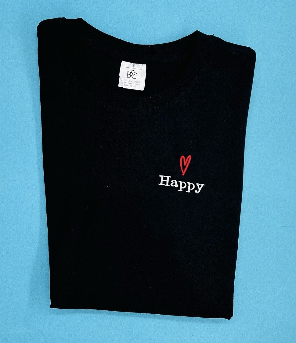 Happy | Besticktes T-Shirt Unisex Baumwolle Verschiedene Farben Herz. Individuelle von KreativAtelierStick
