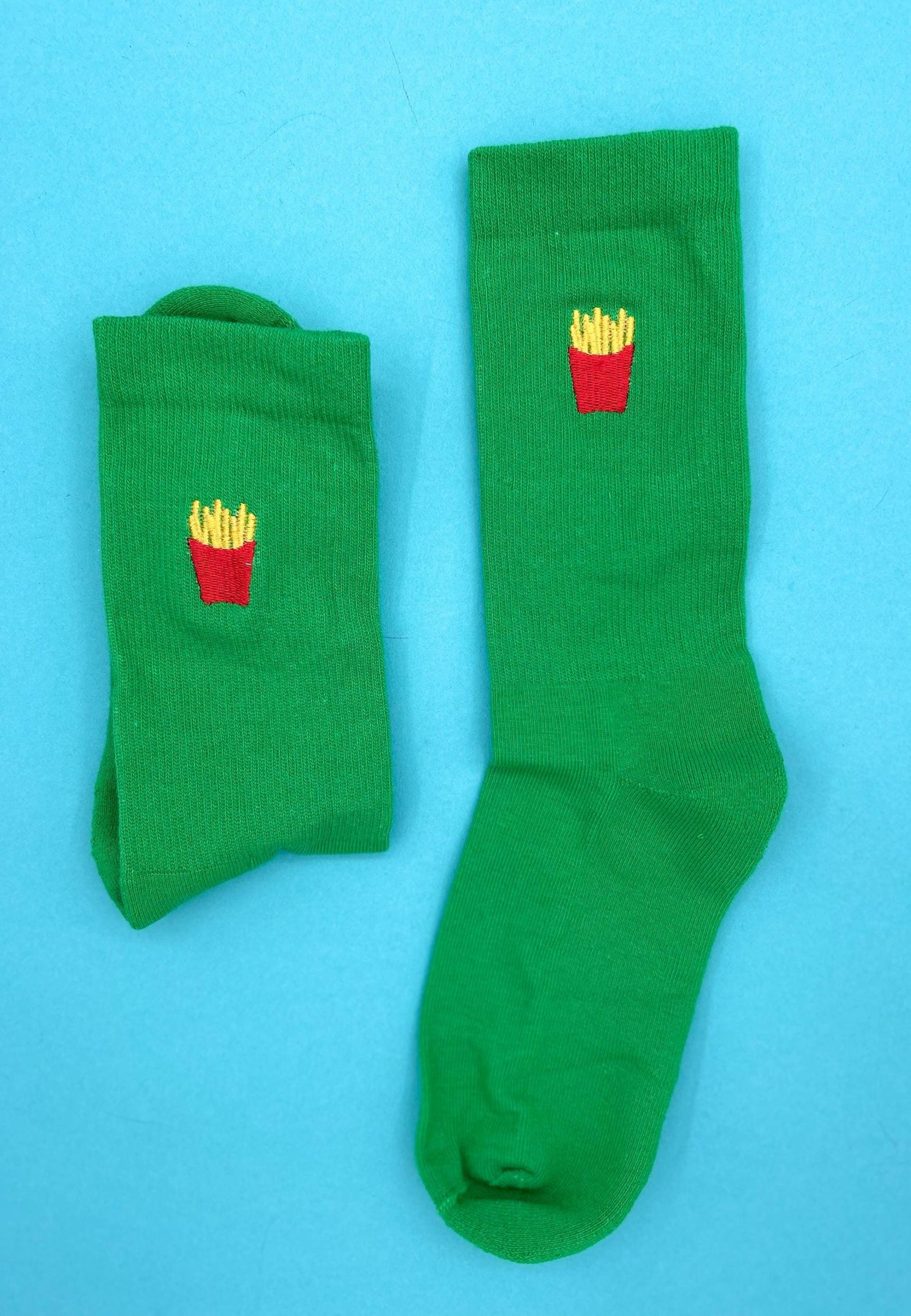 Pommes | Bestickte Socken Tennissocken Mit Design Grün von KreativAtelierStick