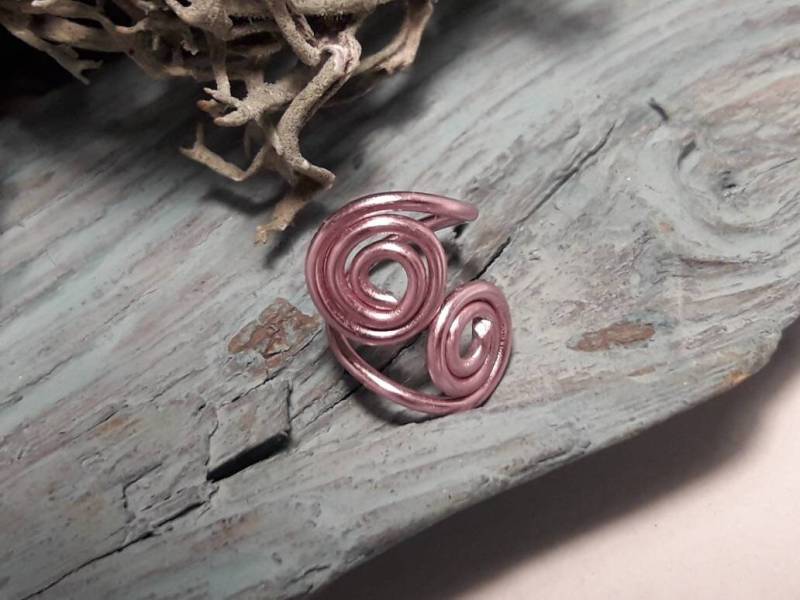 Dreadspirale "Verkehrte Welt" Dreadschmuck Dreadperlen Dreadbeads Für Dreads Dreadlocks Perlen Metallspirale von KreativDreads