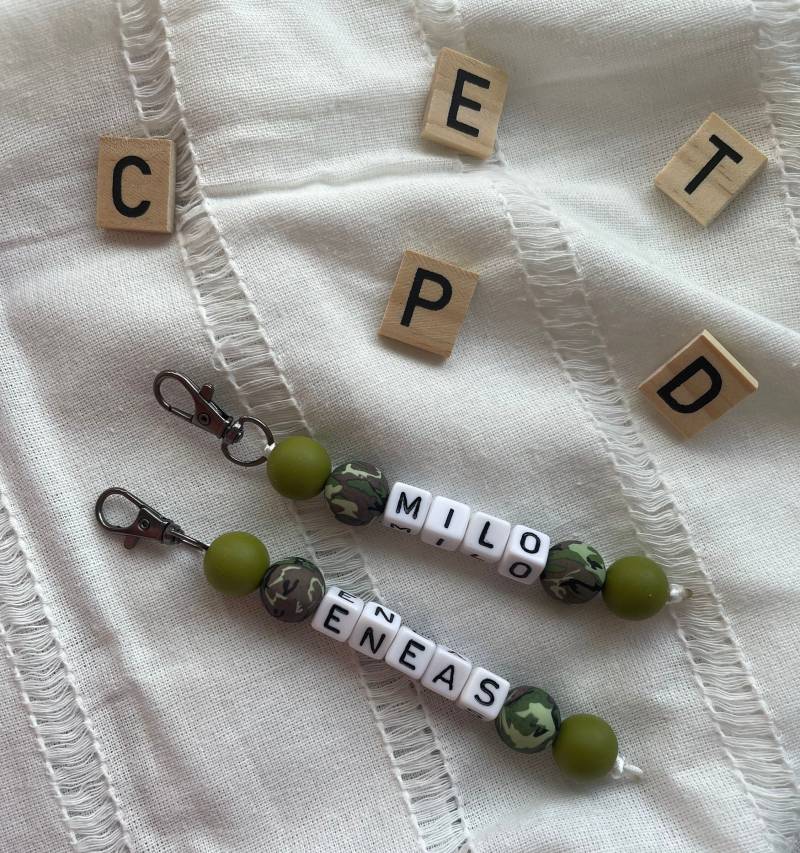 Personalisierte Schlüsselanhänger - Perlen Bunt Taschenanhänger Silikon Acryl Namen Geschenk Mitbringsel von KreativFaSzINAtion