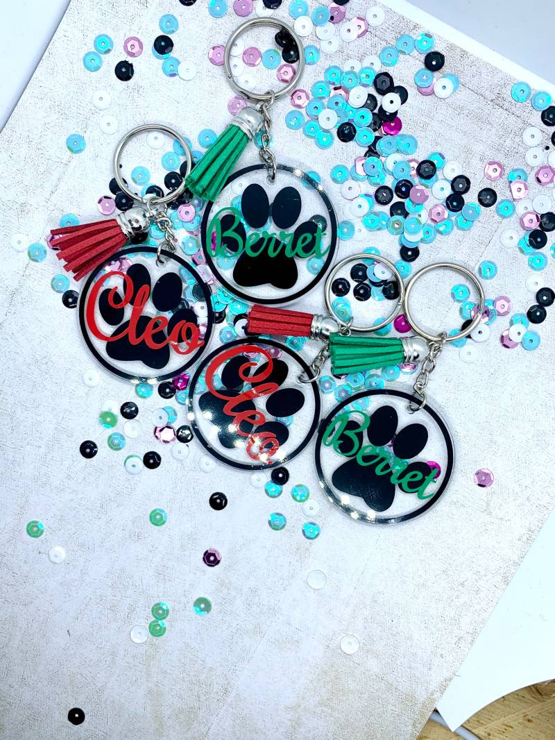 Tierliebe Handgefertigter Acryl Schlüsselanhänger Mit Pfote Und Namen - Personalisiertes Geschenk Tierliebe Handgefertigter Acryl Schlüsselanhänger Mit Pfote Und Namen - Personalisiertes Geschenk von KreativKautz