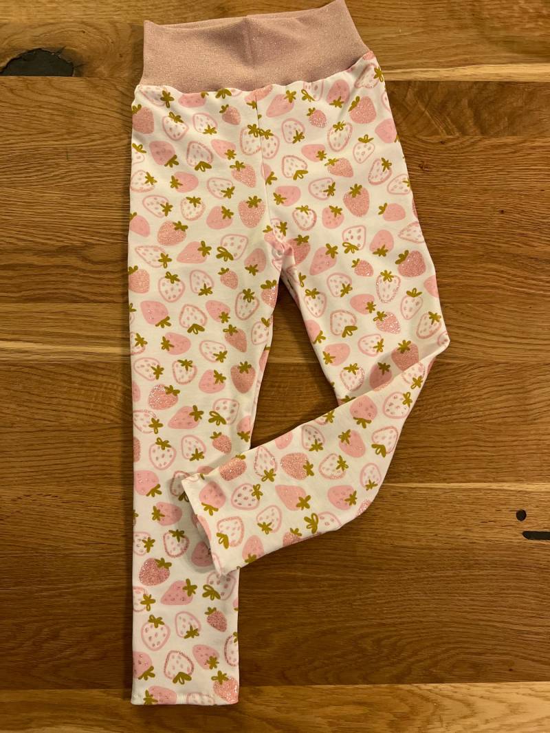 Leggins Mädchen Erdbeere Mit Glitzer von KreativLoewin