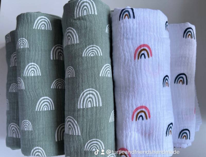 Musselintuch - Spucktuch Halstuch Mulltuch "Regenbogen"/"Giraffe" von KreativLoewin