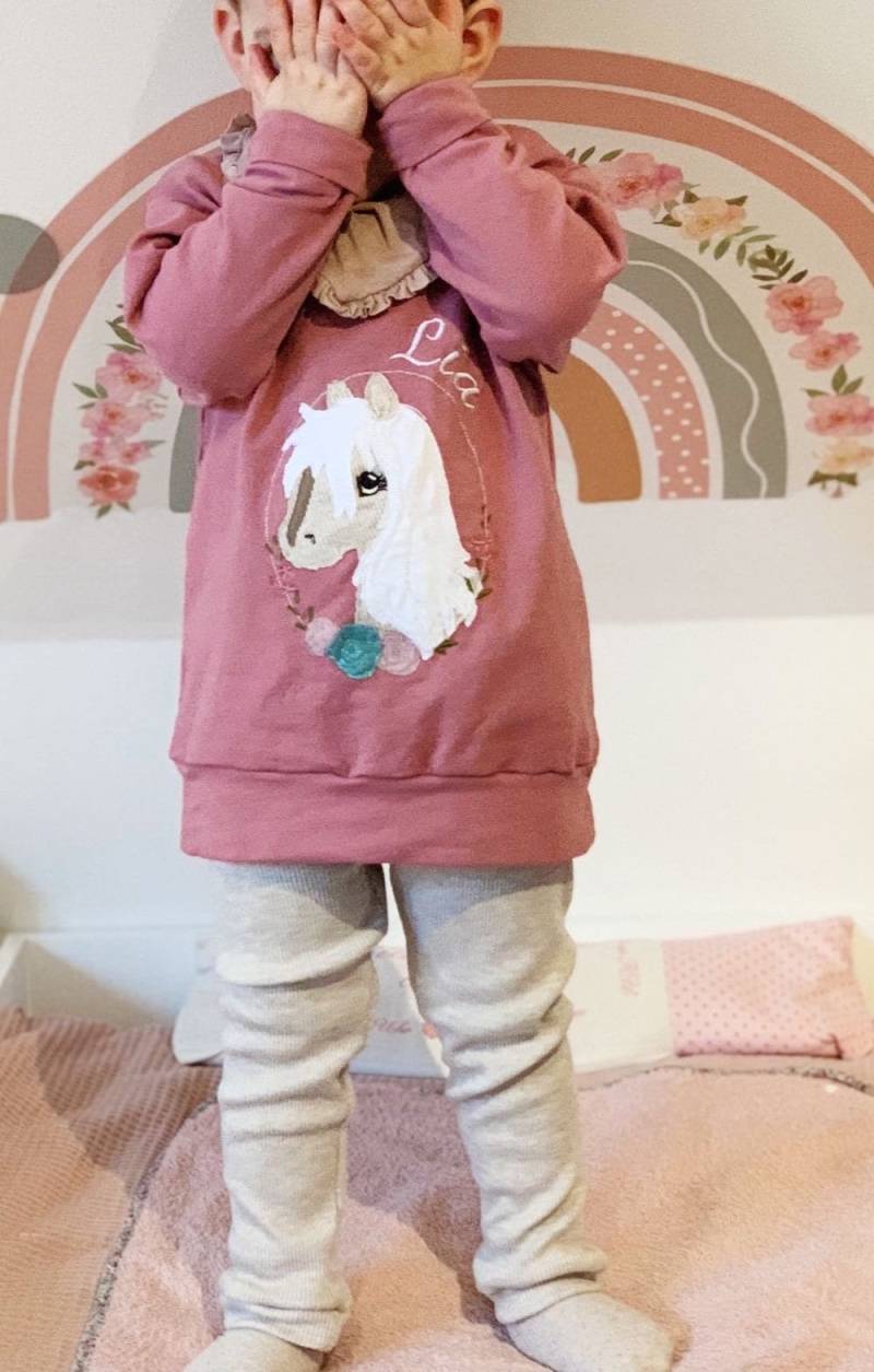 Sweatshirt/Pullover/Sweater/Shirt Pferd/Pony von KreativLoewin