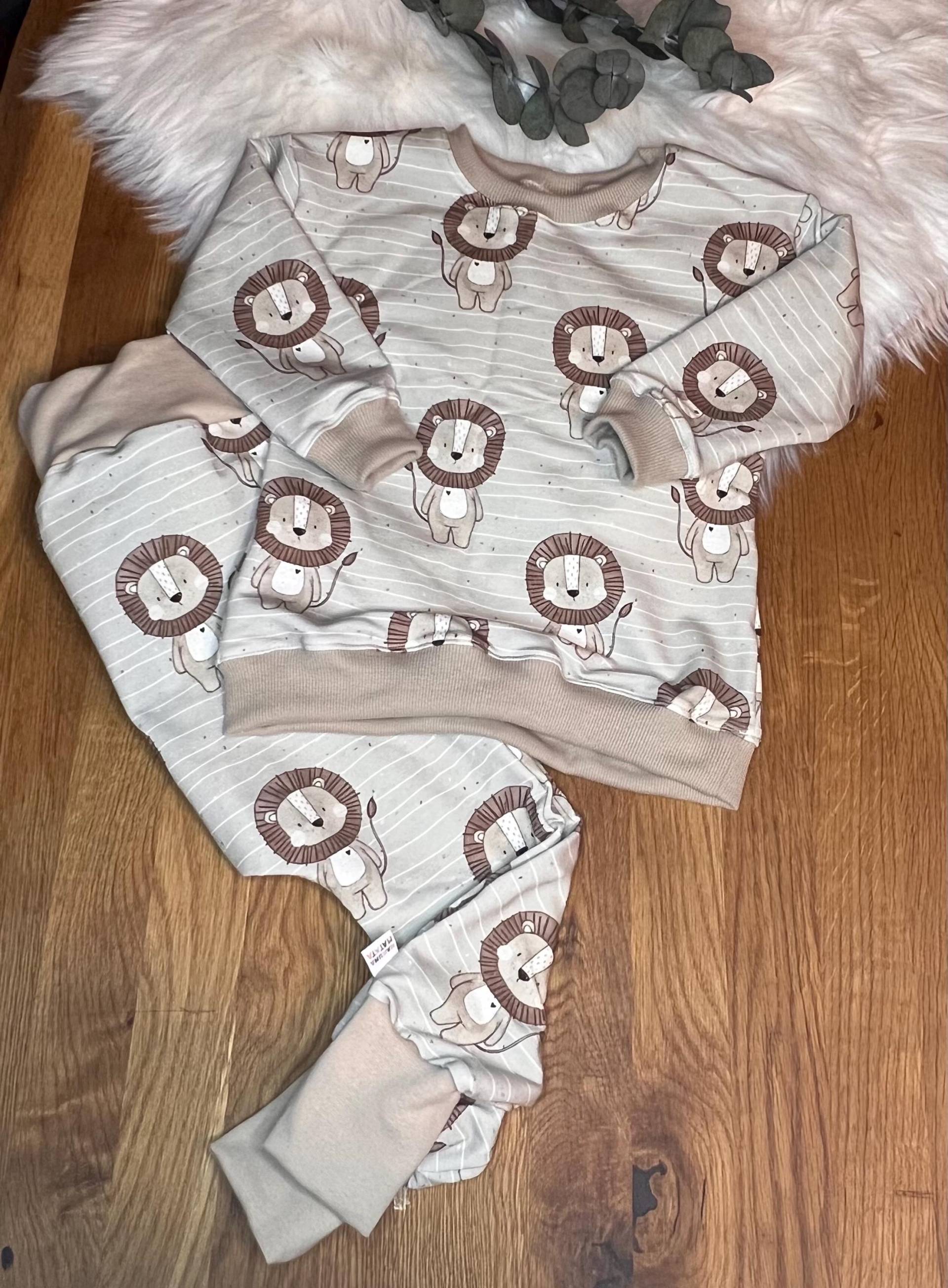 Sweatshirt/Pullover/Sweater Löwe Gr 98 von KreativLoewin