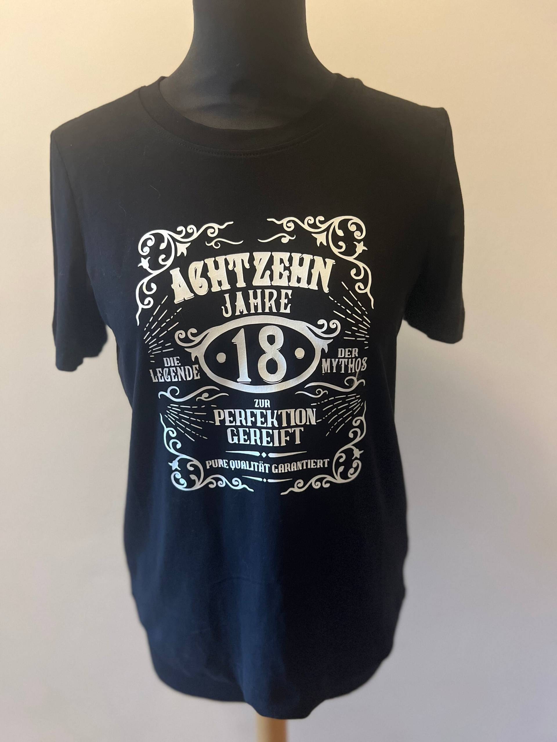 T-Shirt 18. Geburtstag von KreativLoewin