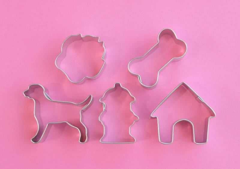 Happy Hound Mini Cookie Cutter Set -Set Enthält Hund, Hundehütte, Hydrant, Knochen Und Pfote von KreativeBakingShop