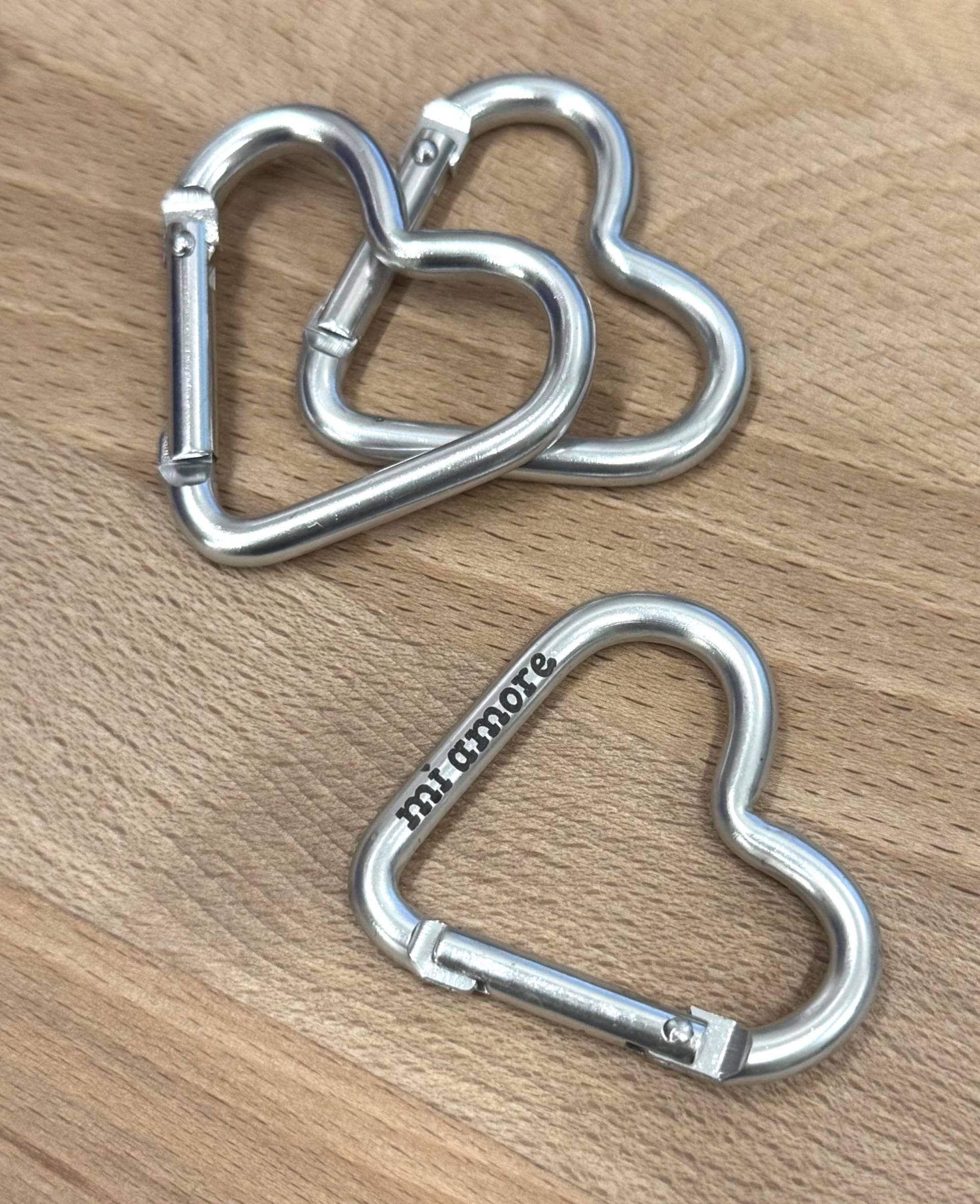 Herz Karabiner Silber Personalisierbar von KreativeLaserbude