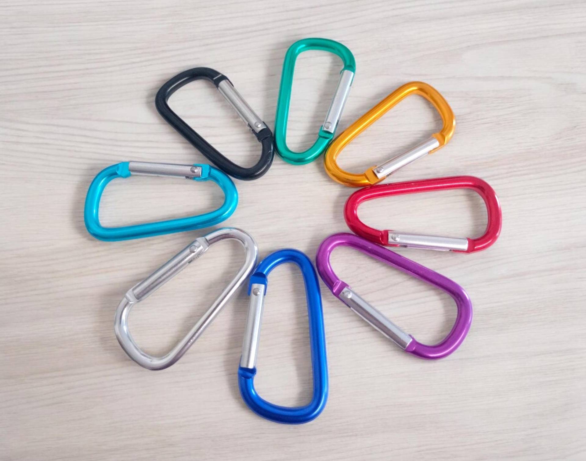 Kleine Karabiner Personalisierbar, Schlüsselanhänger von KreativeLaserbude