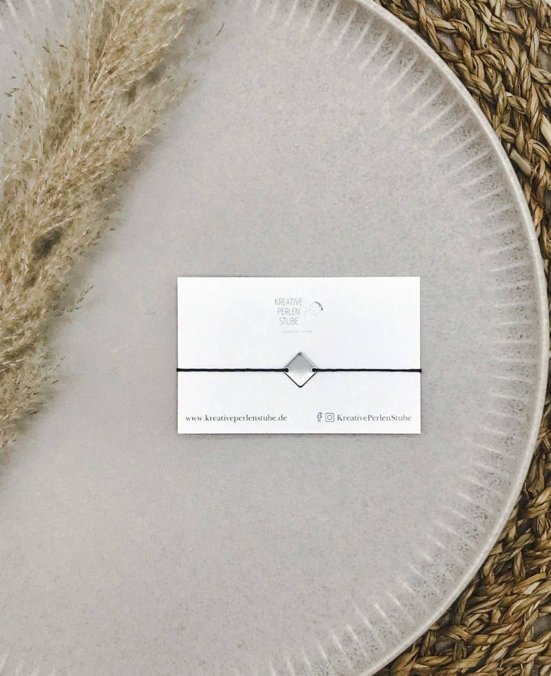 Filigranes Armband Makramee Mit Platte Quadrat Aus Edelstahl Silberfarben Freundschaftsarmbänder Zartes Mehrere Farben Verfügbar von KreativePerlenStube
