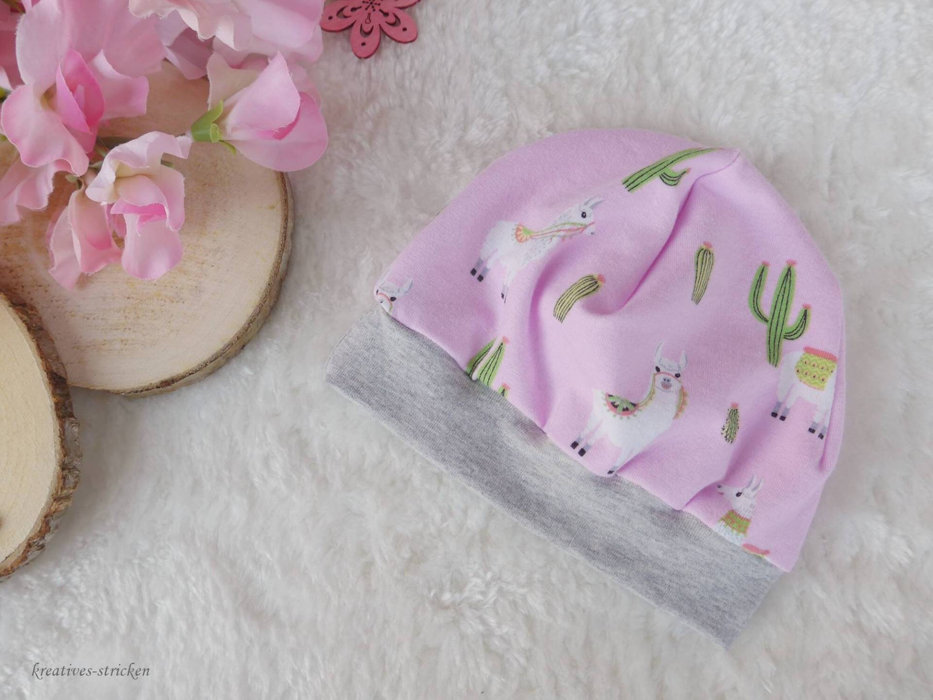 Ku 35-39 Genähte Babymütze "Rosa Lama" von KreativesStricken