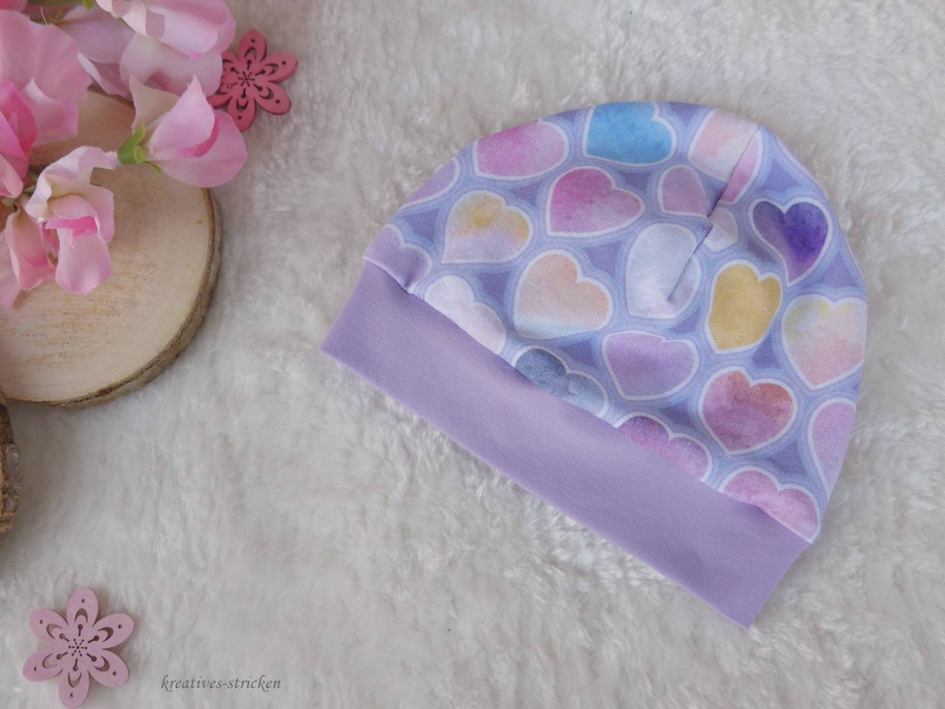 Ku 40-44 Genähte Babymütze "Aquarellherzen" von KreativesStricken