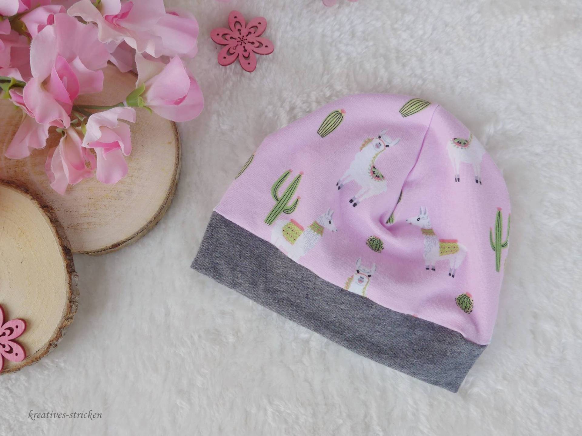 Ku 40-44 Genähte Babymütze "Rosa Lama" von KreativesStricken