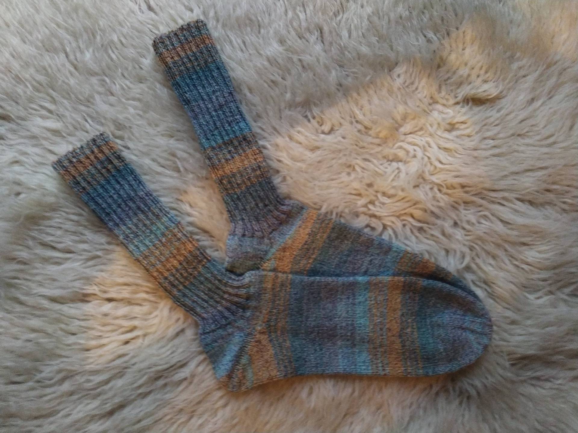 Handgestrickte Baumwoll-stretch Socken Gr.40/41, Extra Weite Am Span, Fußlänge 25 cm, 50 % Als Spende Für Ruanda Handgestrickte Baumwoll-stretch Socken Gr.40/41, Extra Weite Am Span, Fußlänge 25 cm, 50 % Als Spende Für Ruanda von KreativesVonHecky
