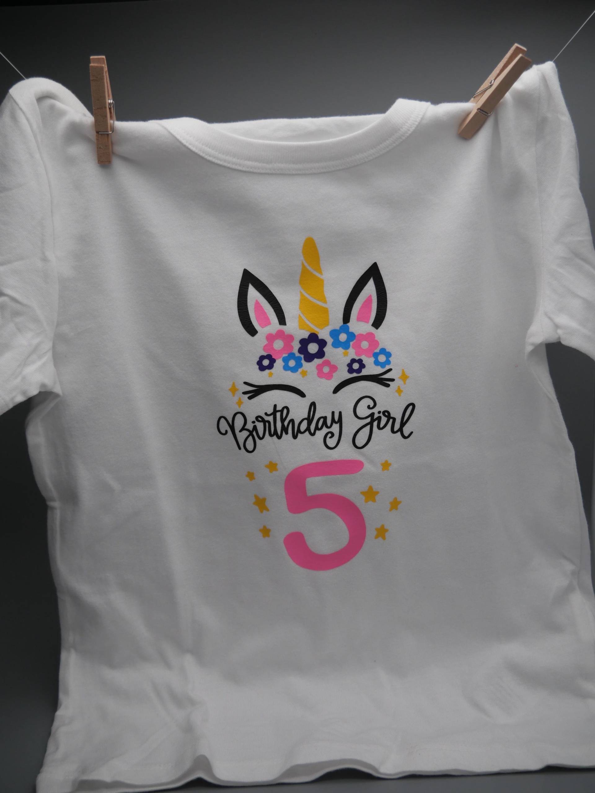 Einhorn Geburtstagsshirt Einhorn Geburtstagsshirt von Kreativfunkebyfreddy