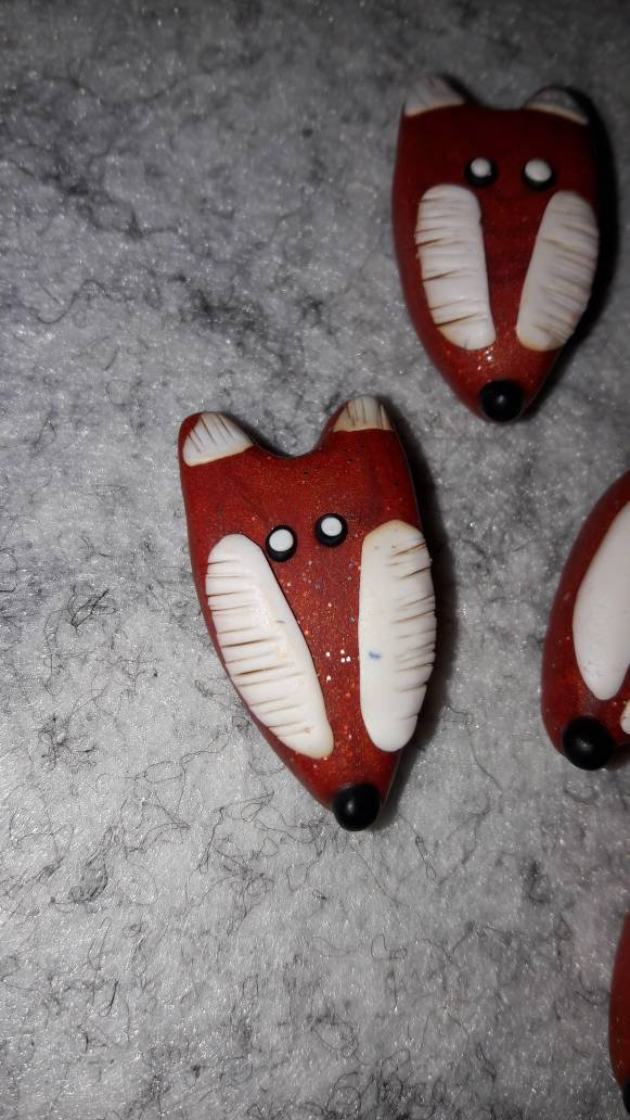 Knöpfe Fuchs Handgefertigt Zum Annähen Oder Als Perle von Kreativgeschichten